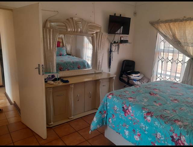 3 BEDROOM HOUSE FOR SALE IN GEELHOUTPARK